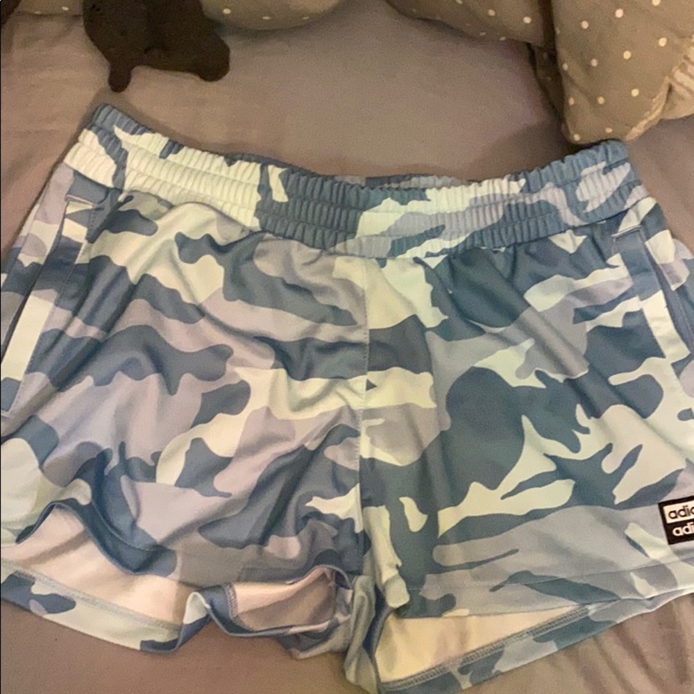 Women’s blue camo shorts.